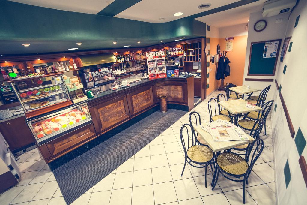 Hotel La Gaietta Millesimo Екстер'єр фото