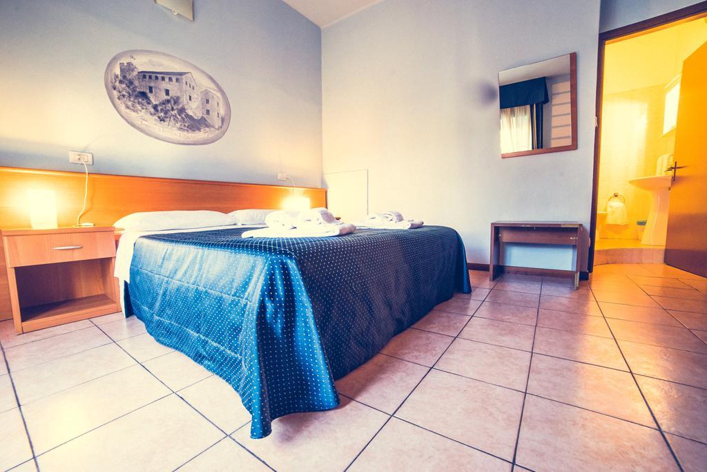 Hotel La Gaietta Millesimo Номер фото