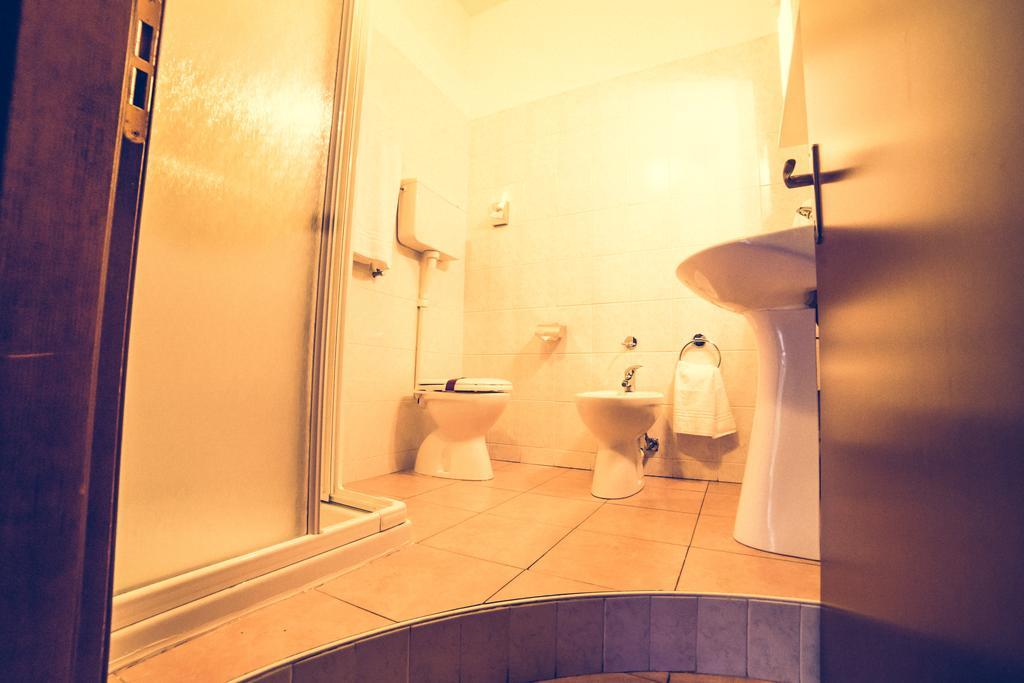 Hotel La Gaietta Millesimo Екстер'єр фото